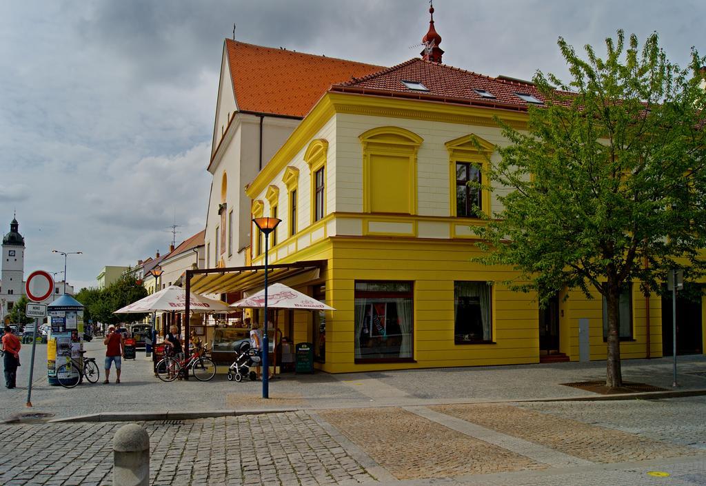 Penzion Longus Kyjov  Exterior photo